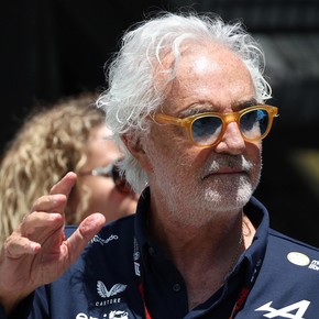 Briatore y su nuevo mensaje tras el accidente de Colapinto: del "es imposible volver atrás" a "regalamos muchos puntos"