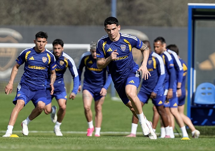 Lautaro Blanco se quedó afuera de la lista, el Vasco lo preserva para lo que viene (Prensa Boca).