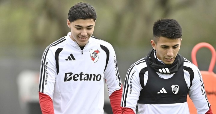 Andrada y Almada en el Camp. (Foto: Prensa River)