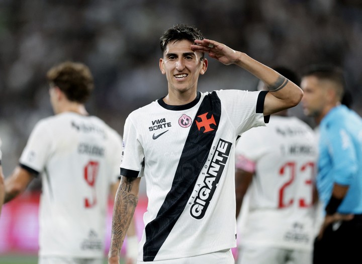 Alan Lescano con Vasco (Reuters).