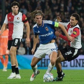 Con Nico Paz como capitán, el Como perdió contra el Feyenoord en la Champions League