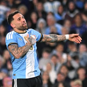 El otro adiós: Nicolás Otamendi se despidió de la Selección con un gol y ovación