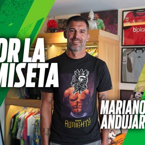 Mariano Andújar y su museo: la camiseta de Messi, la idolatría por Buffon, los recuerdos de Sabella, Bilardo y Maradona y más... 