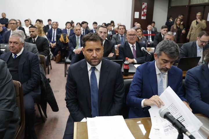 Los fiscales Patricio Ferrari y Cosme Iribarren, en los alegatos en el juicio por la muerte de Diego Armando Maradona (Foto: Francisco Loureiro).