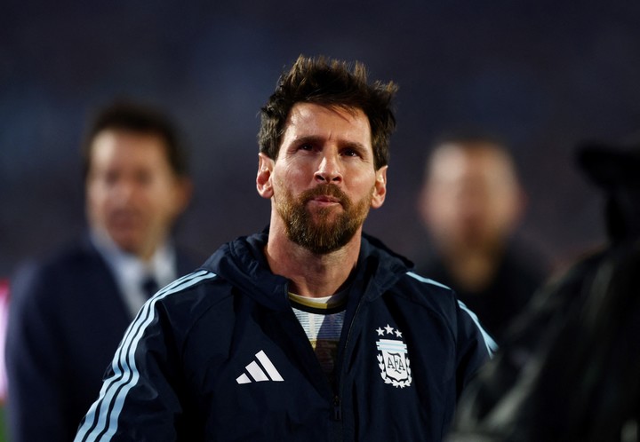 Argentina's Lionel Messi acknowledges fans following his final international match (REUTERS),