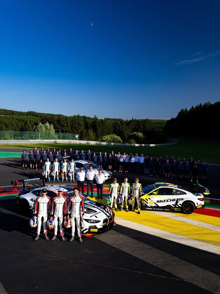 Rossi compite en el BMW verde, y Montenegro, en el azul que está al fondo. (Prensa WRT)