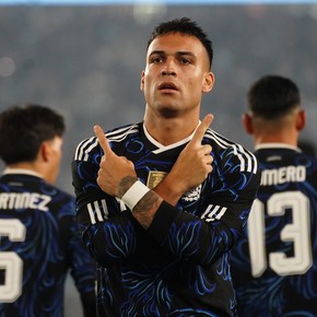 Lautaro, gol y récord: se convirtió en el tercer máximo goleador en la historia de la Selección