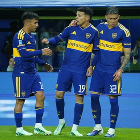 Boca se lo dio vuelta a Talleres, quedó puntero en la Tabla Anual y llega envalentonado a Brasil
