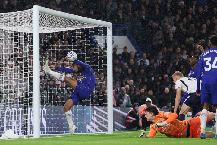 El error de Penders (Foto: Reuters).