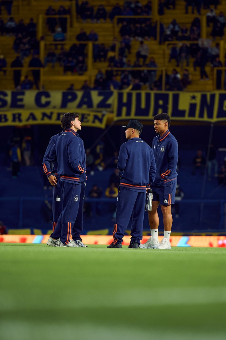 El plantel de Talleres en la Bombonera.