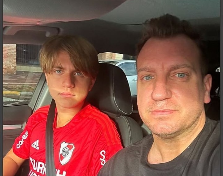 Maxi acompañó a su hijo Valentino.