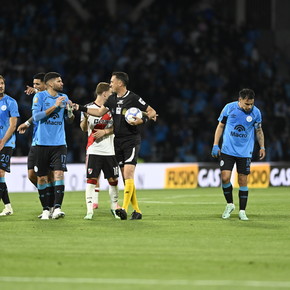 Video: la roja a Belgrano que Dóvalo terminó anulando ante River
