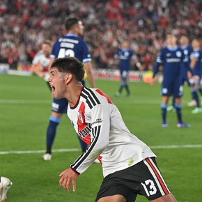 Rivero, luego del gol a Racing en su regreso: "Que la gente me aplauda es una satisfacción"