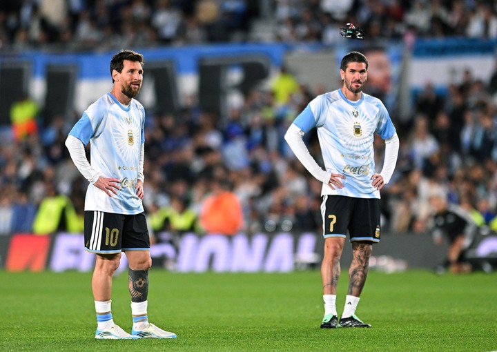 Messi con De Paul en el Monumental (Foto: Reuters). 