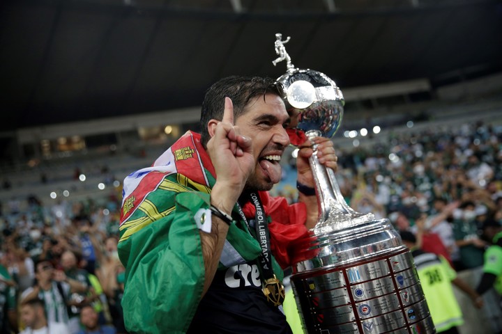 Ferreira con la Copa en 2020.