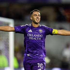Se transformó en el máximo goleador histórico de su club, fue elogiado por un eterno rival de Messi y se crió en el Ascenso