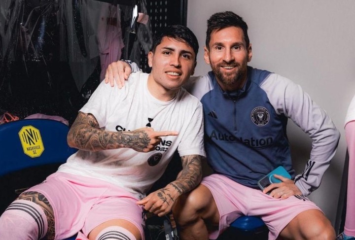 Farías junto a Messi en las épocas que fueron compañeros en Inter Miami.