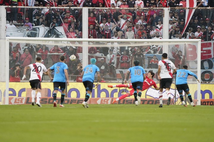 El último enfrentamiento fue en la final del Torneo Apertura 2026, donde Belgrano le ganó a River por 3 a 2 (Foto: Fernando de la Orden / Clarín).