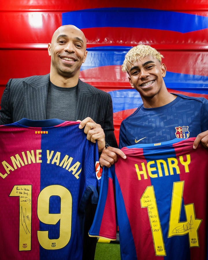 Thierry Henry junto a Lamine Yamal