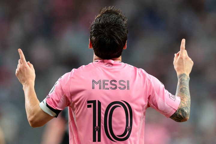 Leo no para: clavó doblete para Inter Miami (REUTER).