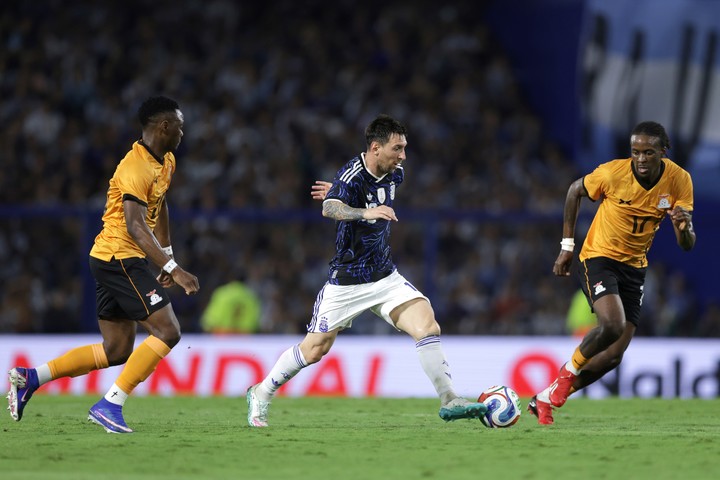 Messi en acción ante Zambia (EFE).