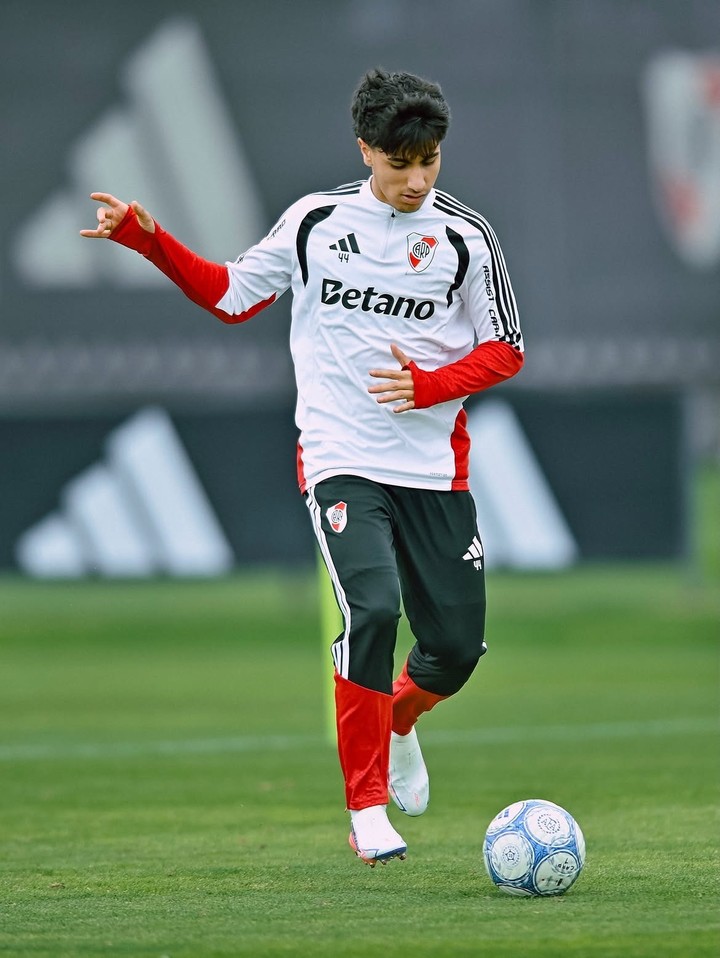 Lucas Silva, el pibe de 19 que entró por Moreno ante Racing (Prensa River).